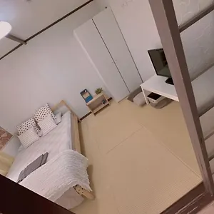 Nippori Nishi-tengachaya Guesthouse西天下茶屋アパートメント 大阪